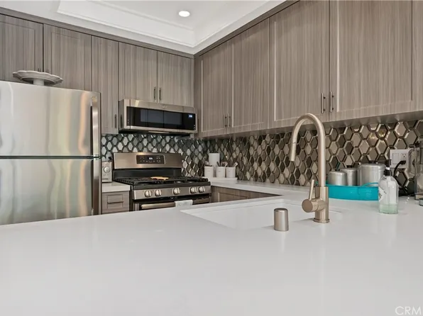 17082 Pacific Coast Hwy Unit 102, Huntington Beach, CA 92649