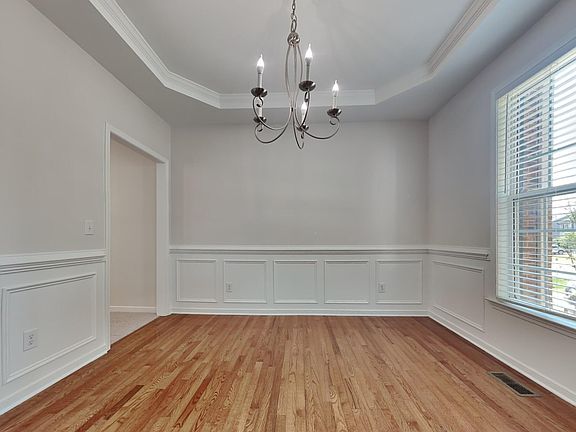 2nd image of 105 Ambergate Dr