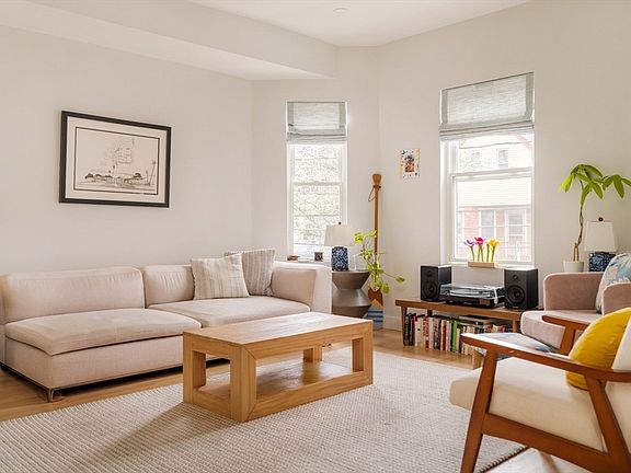 5th image of 107 Josephine Ave #B