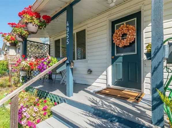 4955 Elizabeth St, Pt Alberni, BC V9Y 6M4