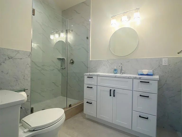 428 N Harvard Blvd — Photo 15