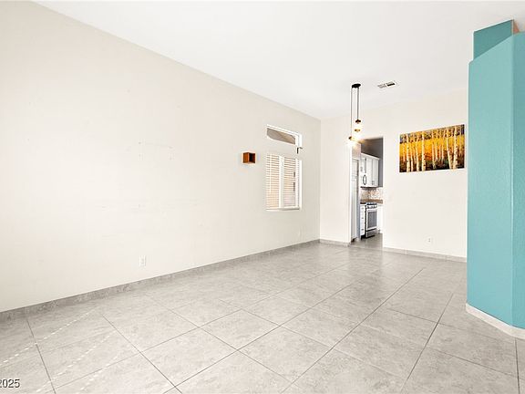 5th image of 5232 Wild Orchid St