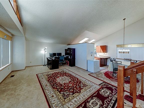 3rd image of 13301 117th Street Ct E