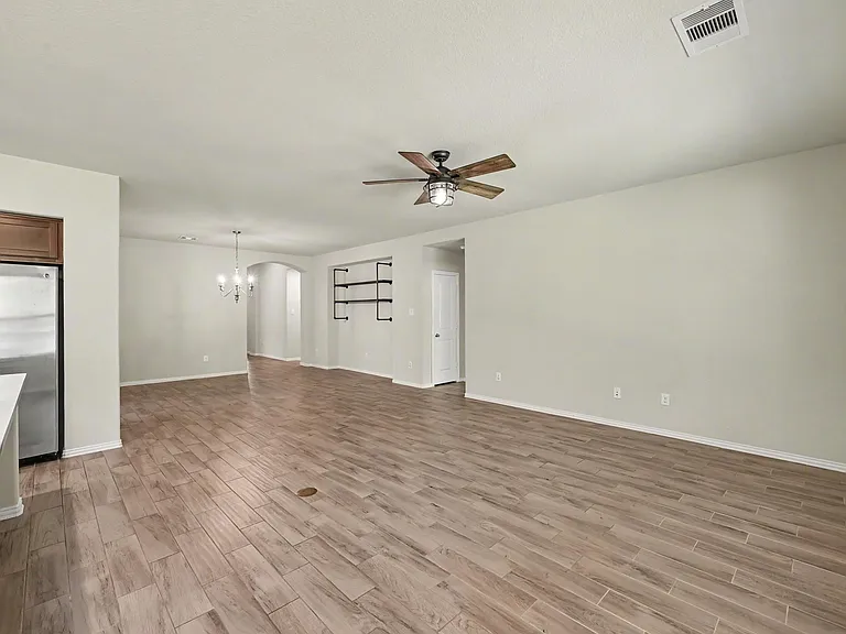 185 Emory Birch Dr — Photo 10