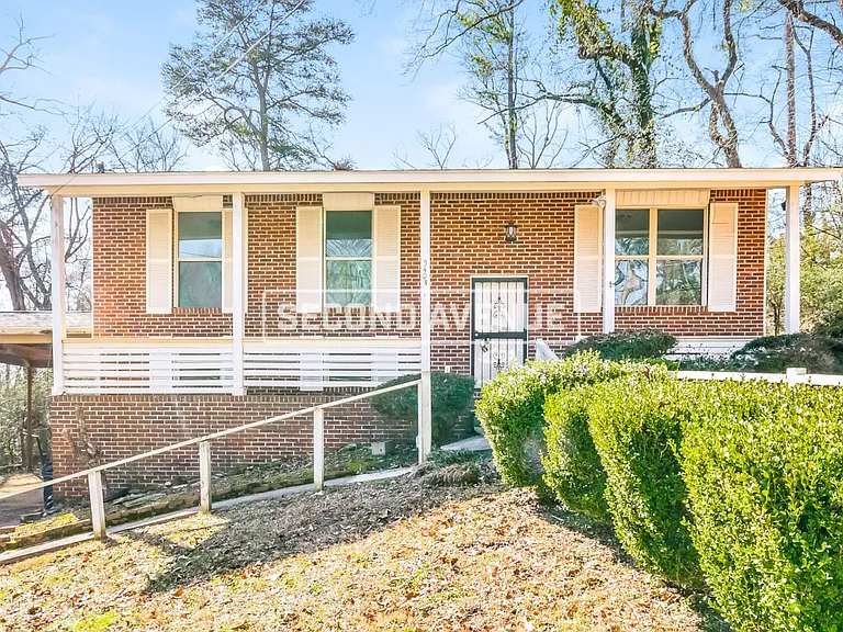 5403 Wesley Dr — Photo 1