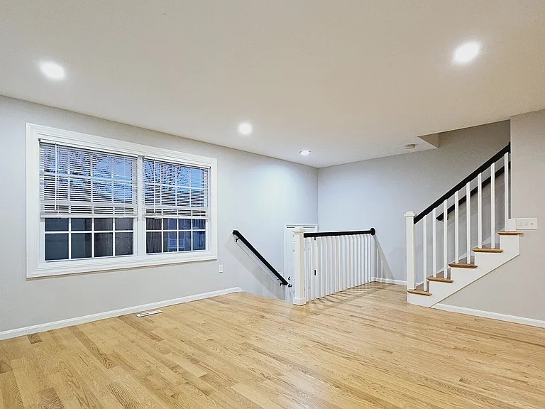 104 Walpole St — Photo 20