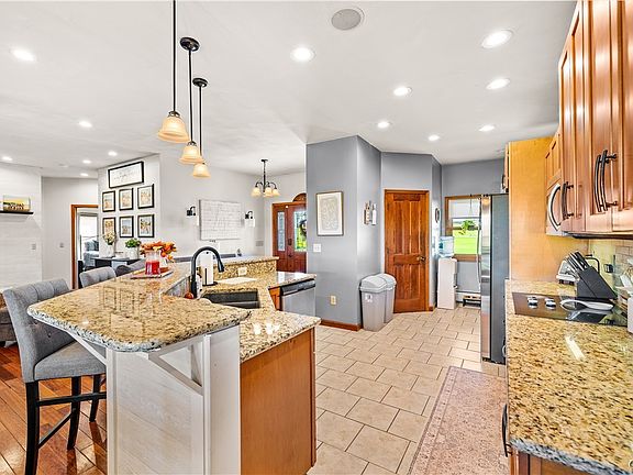 5th image of 11105 N Gage Rd