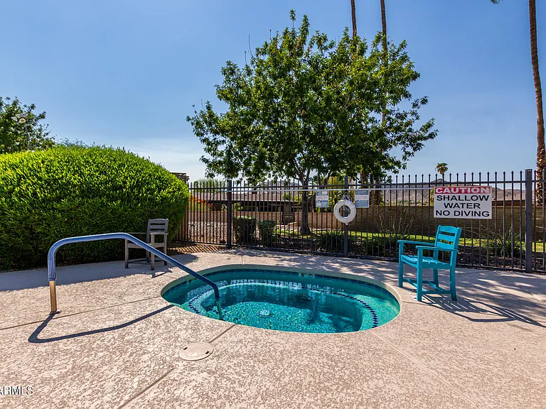 2909 E Las Rocas Dr — Photo 38