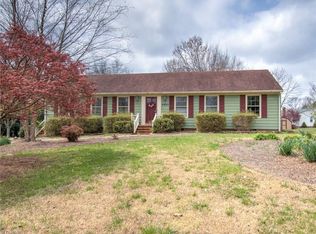 4402 Whitby Pl, Greensboro, NC 27406