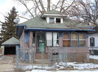 908 Fulton St, Aurora, IL 60505