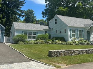 30 Lawson Dr, Madison, CT 06443