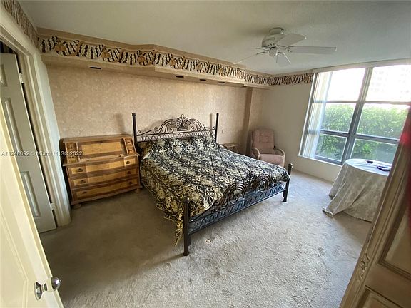 2nd image of 3530 Mystic Pointe Dr APT 414