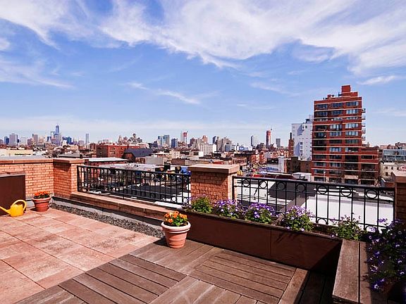 4th image of 310 2nd St APT 5C