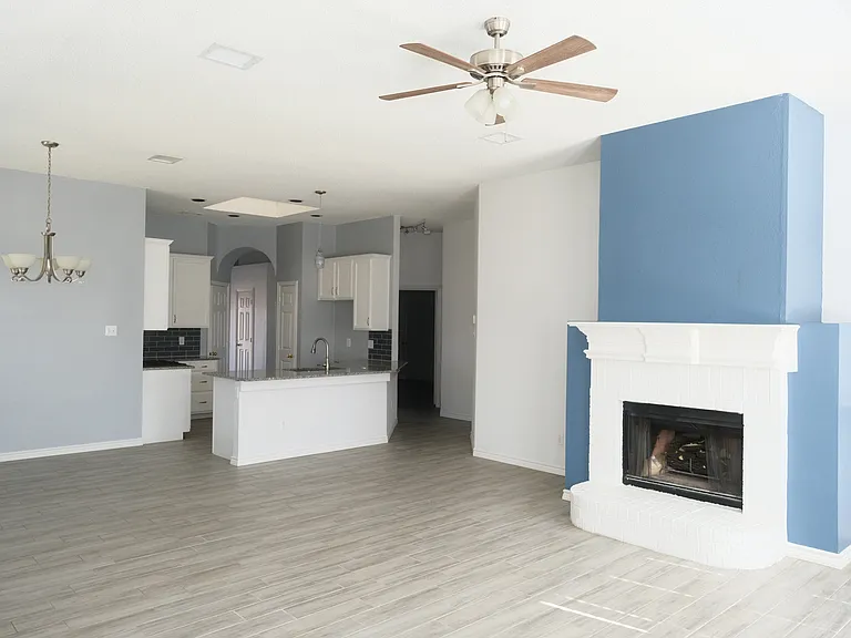 10707 Copperwood Dr — Photo 5