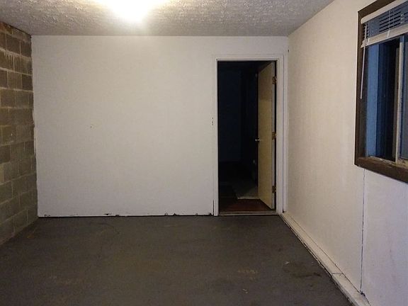 Garage-entry from living room