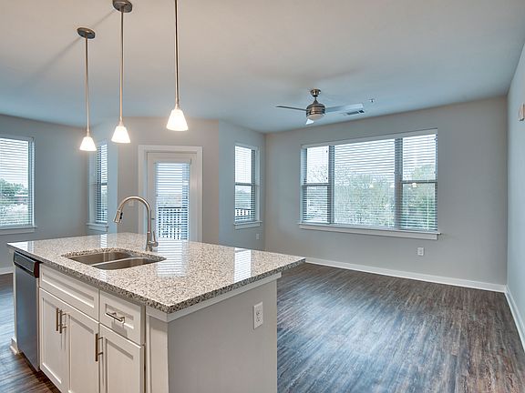 5th image of 430 N Greensboro St #101