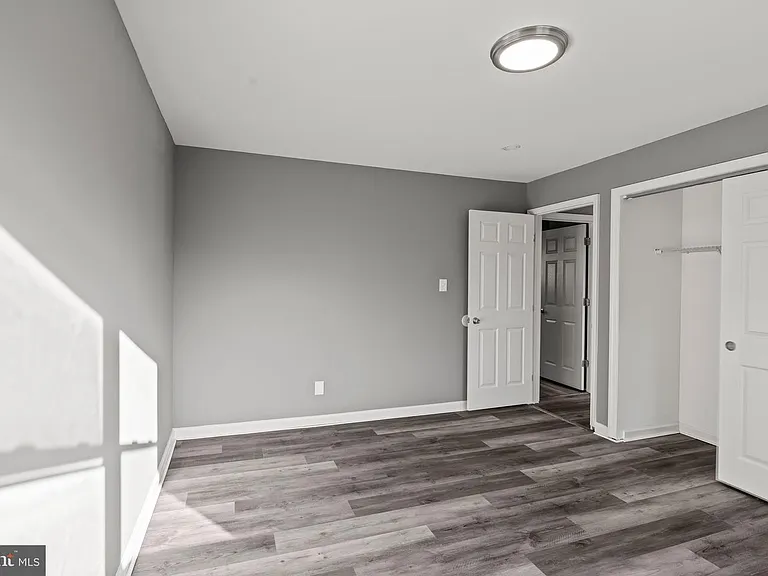 2344 Fernwood Ave — Photo 18