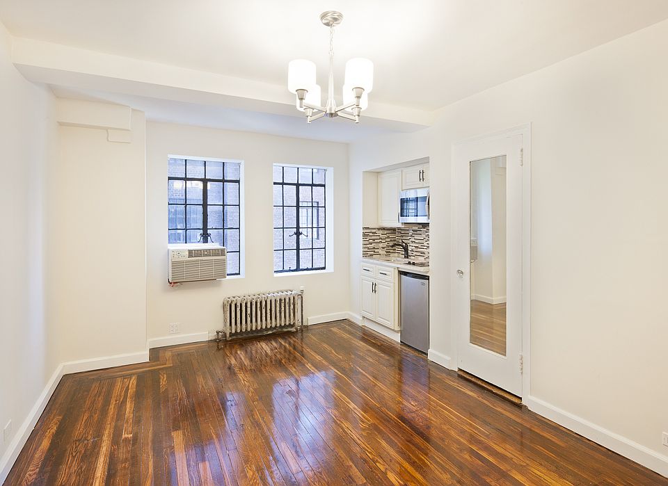 1st image of 45 Tudor City Pl APT 1012
