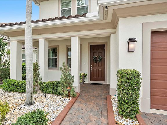 3rd image of 11858 NW 82nd Street