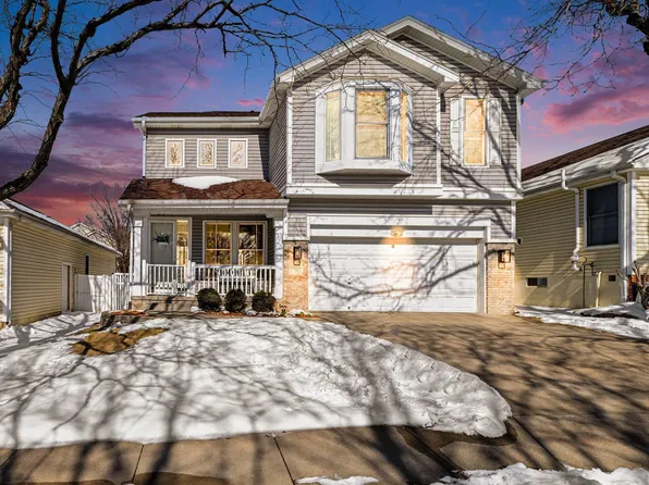 17202 Walnut Plz, Omaha, NE 68130