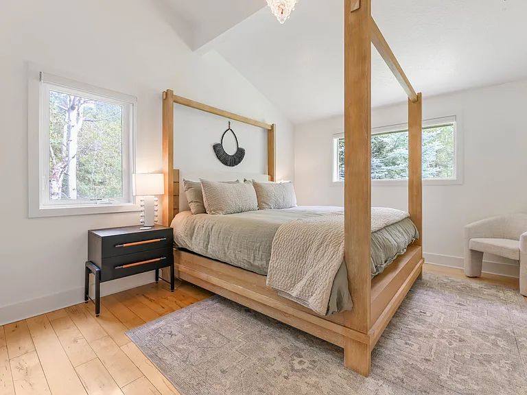 4445 Hidden Cove Rd — Photo 25