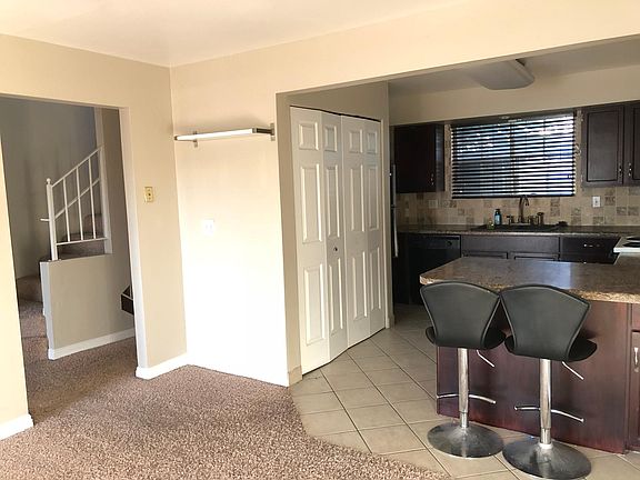 4th image of 682 E Williamsburg Park Cir #682