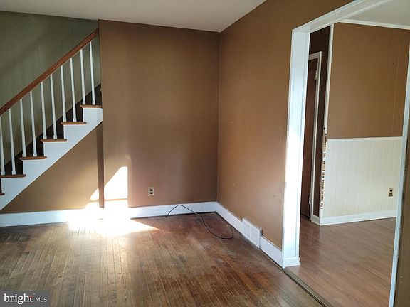 3rd image of 2506 Marion Ave