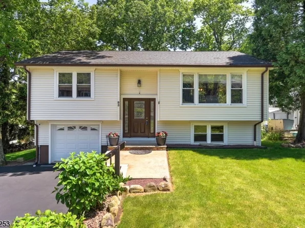 93 Miami Trl, Rockaway Twp., NJ 07866