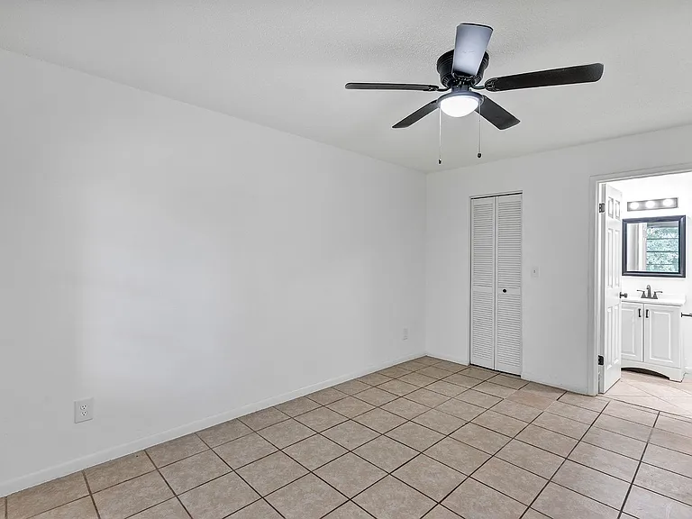 506 NE 28th Ave #C — Photo 8