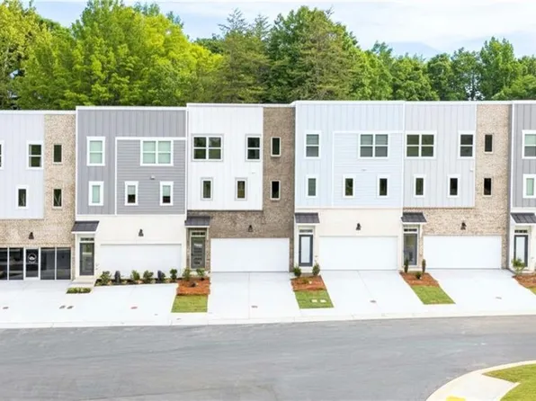 3430 Nectarine Ln, Peachtree Corners, GA 30092