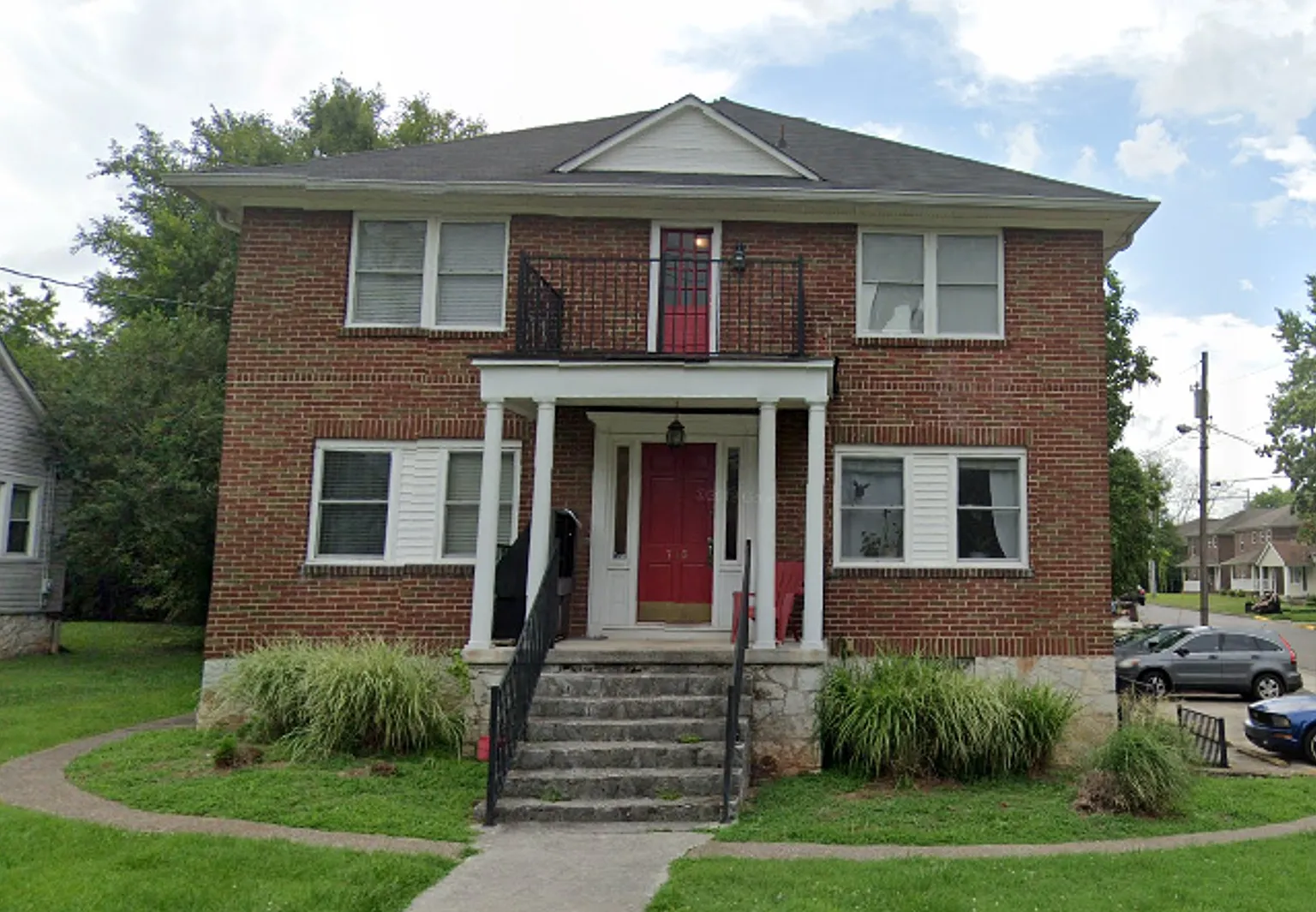 710 Cabell Drive — Photo 2