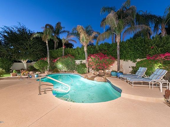 3rd image of 11234 E Del Timbre Dr