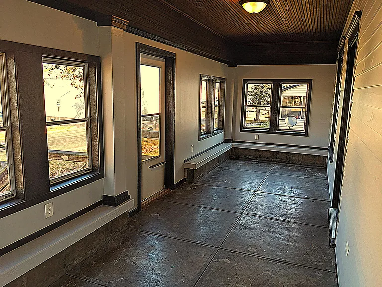 607 W Madison St #1 — Photo 3