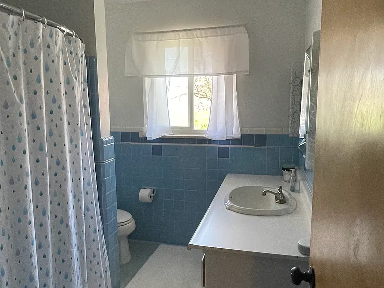 830 Orion St — Photo 10