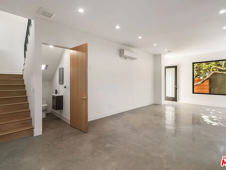 3909 W Exposition Blvd — Photo 7