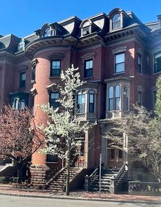 565 Massachusetts Ave APT 5, Roxbury, MA, 02118