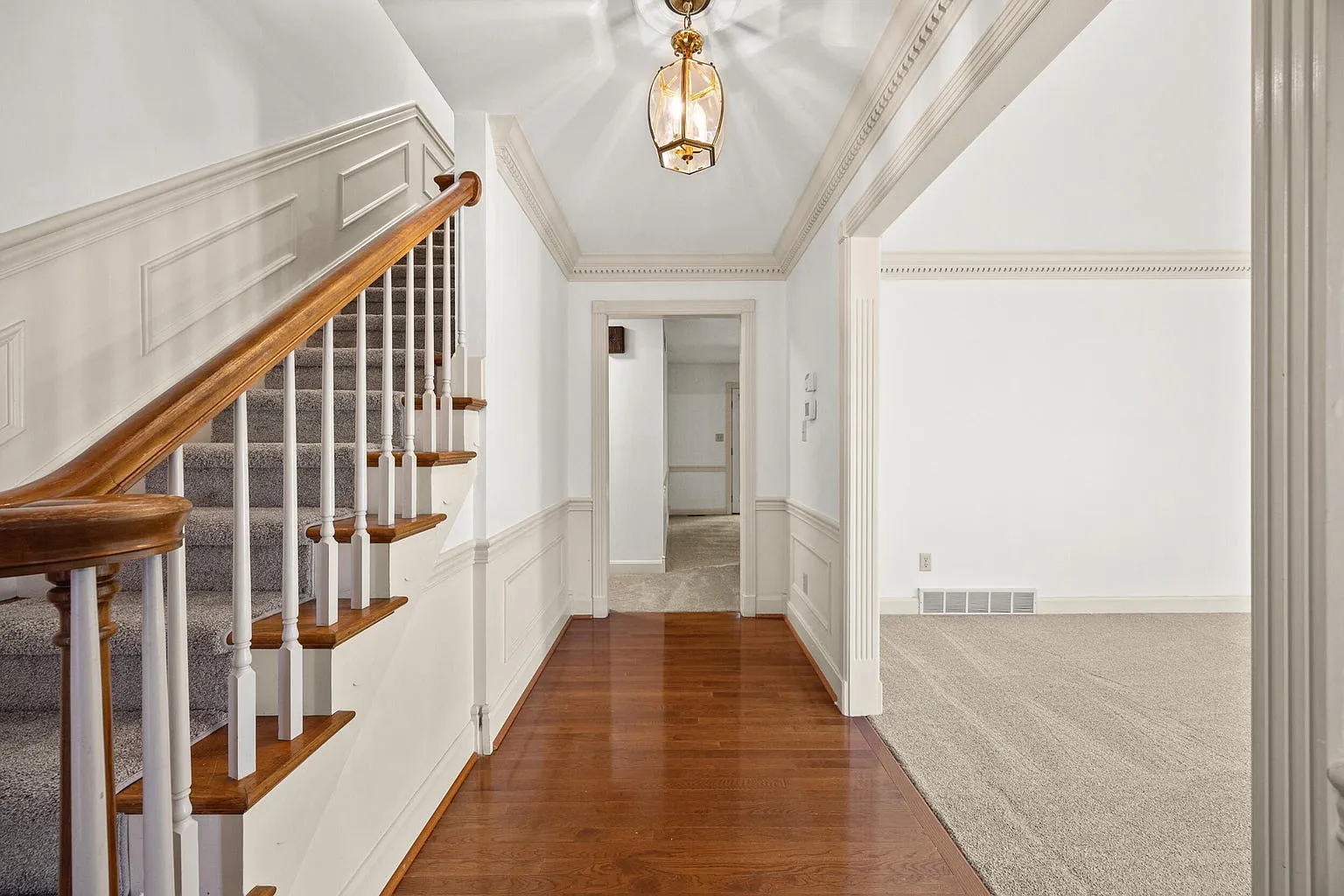 4 bed, 3094 sqft, $3,000 — Photo 2