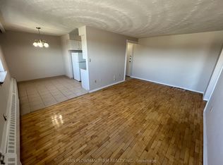 170 Park Rd S #305, Oshawa, ON L1J 4H2