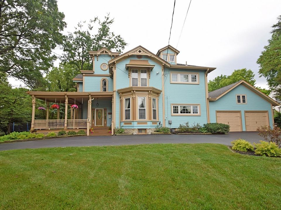 1st image of 15 W Hill Ln