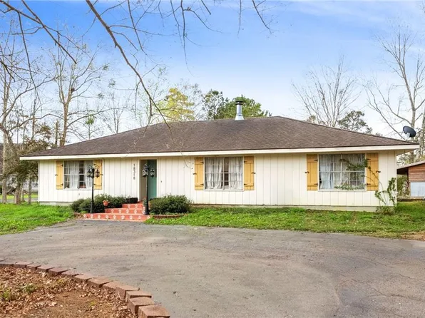 18318 Cusachs Dr, Covington, LA 70433