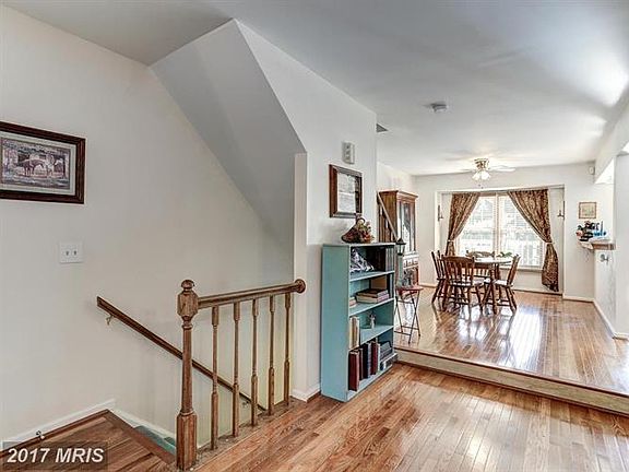 5th image of 713 Acorn Ct