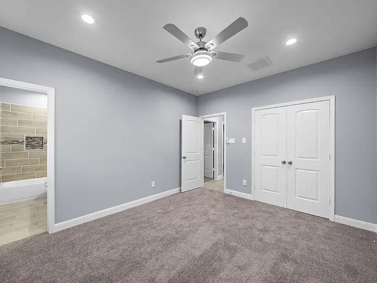 5222 Bataan Rd — Photo 10