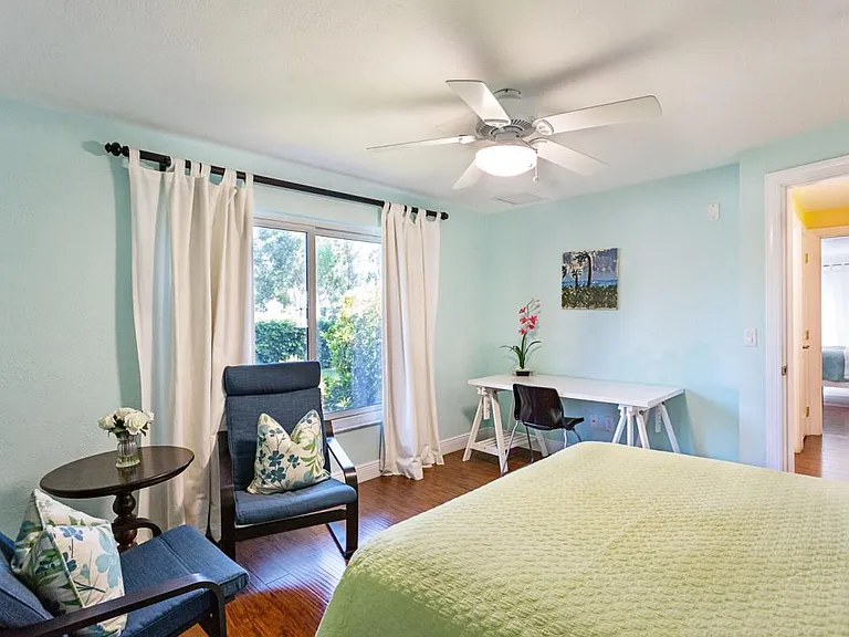 Den/office with Murphy bed and table