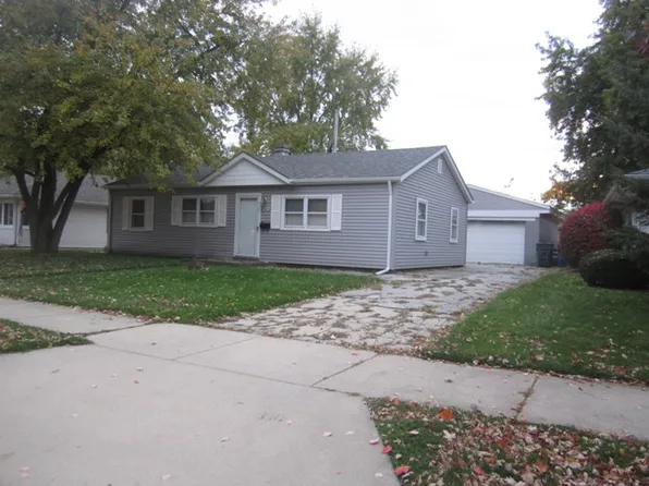 7944 Birch Dr, Hammond, IN 46324