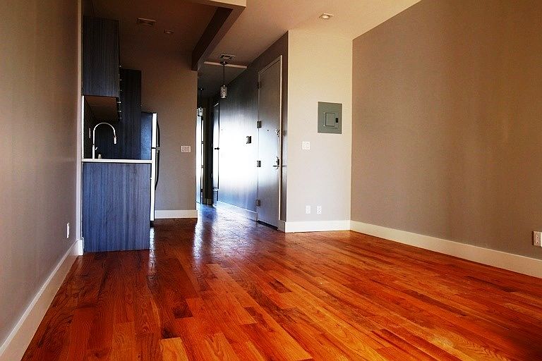 1st image of 389 Onderdonk Ave