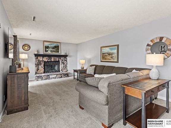 4th image of 13713 Chandler St