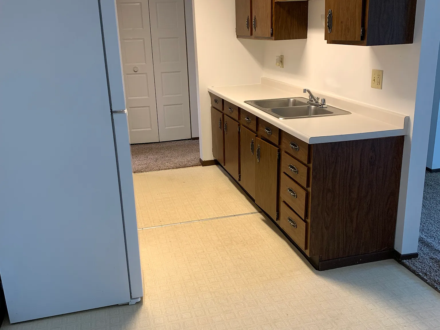 2 bed, $845 — Photo 4