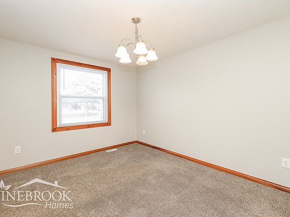 5th image of 316 Westerly Hills Dr