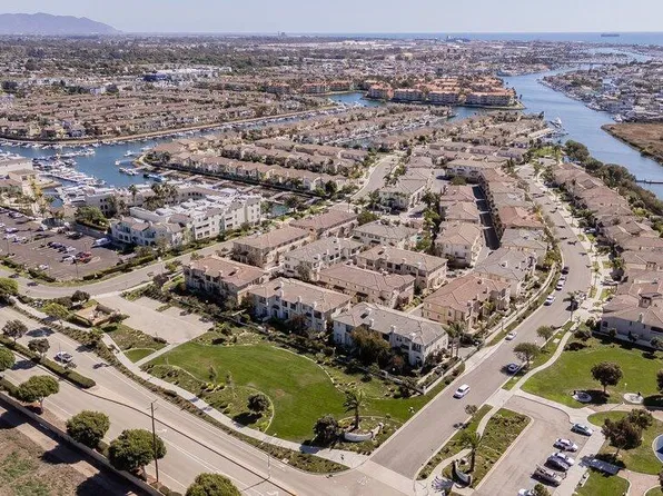 1212 Bayside Cir, Oxnard, CA 93035