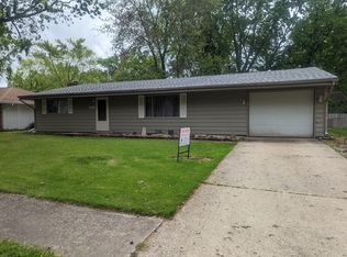 2407 W William St, Champaign, IL 61821